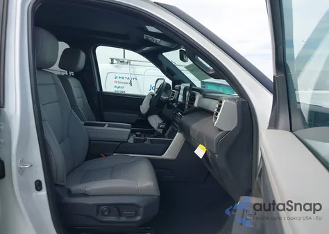 2025 Toyota Tundra Limited 4Wd z USA, uszkodzony, nr VIN 5TFJA5DB9SX298133